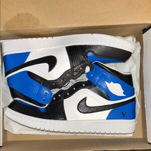NWT Air Jordan 1 Mid men’s size 9.5